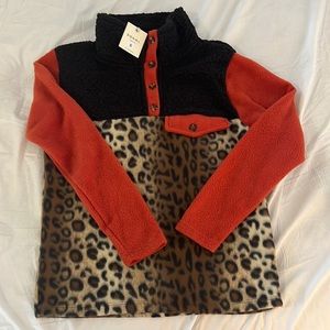 Donni leopard fleece . Brand new never been worn . Size small